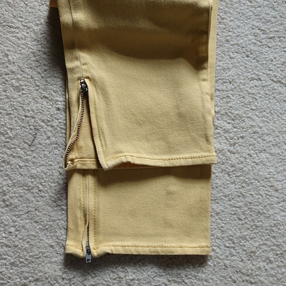 Talbot's Signature Crop pants - Picture 2 of 6